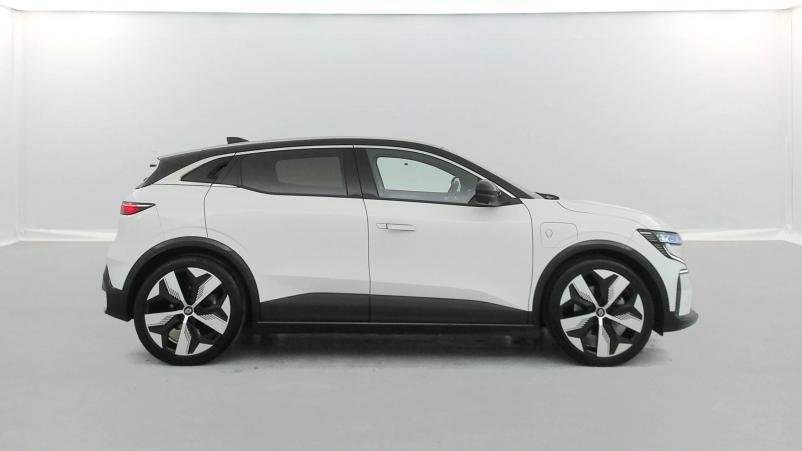 Vente en ligne Renault Megane E-Tech  EV60 220 ch super charge au prix de 23 990 €