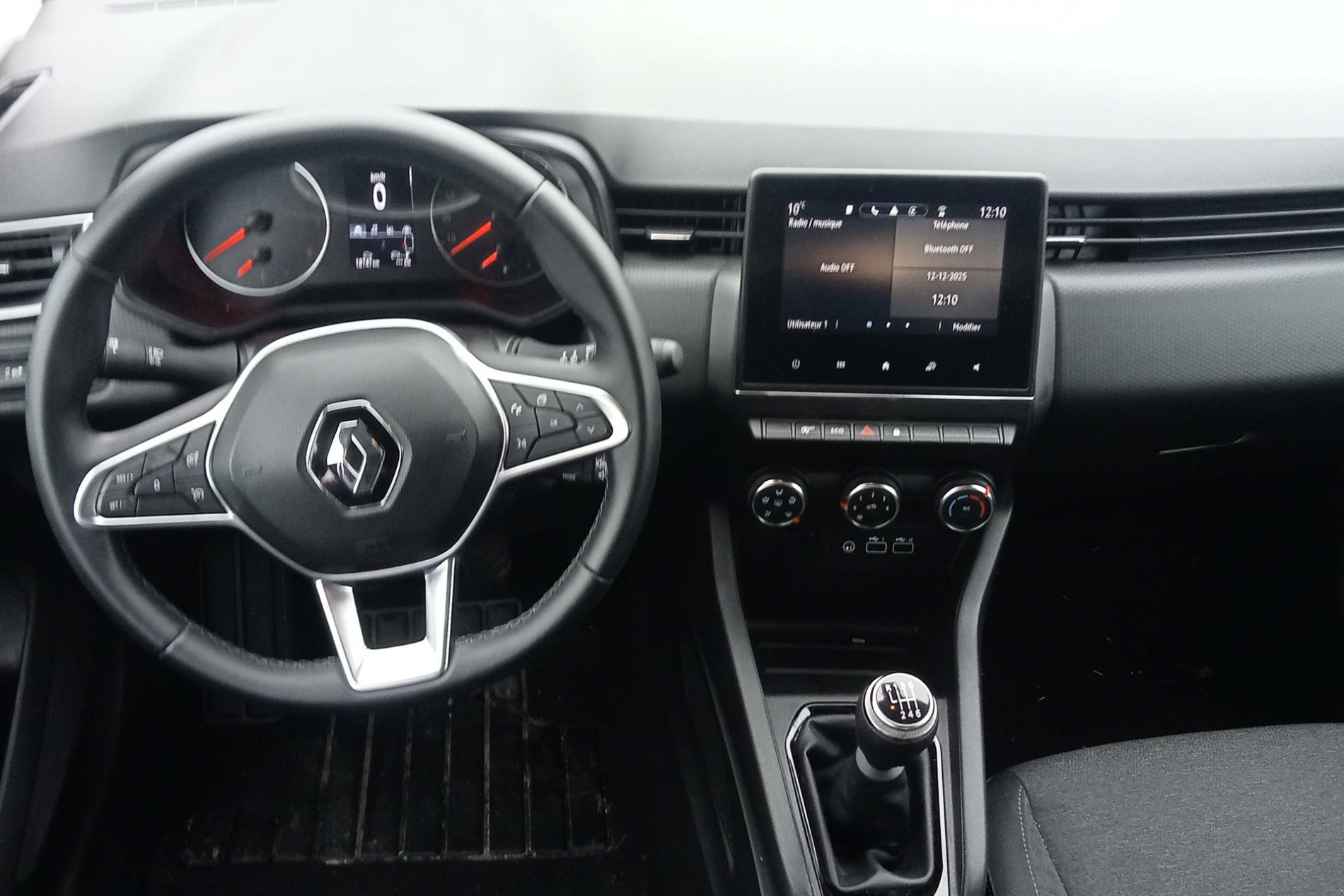 Vente en ligne Renault Clio 5 Clio TCe 90 au prix de 14 990 €