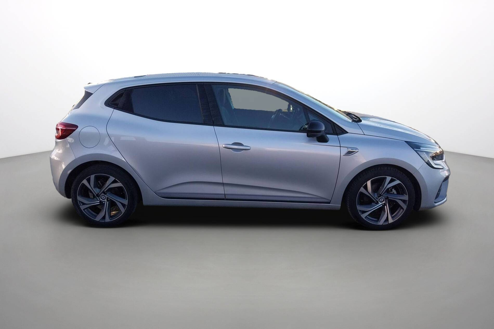 Vente en ligne Renault Clio 5 R.S. line E-Tech full hybrid 145 au prix de 18 490 €