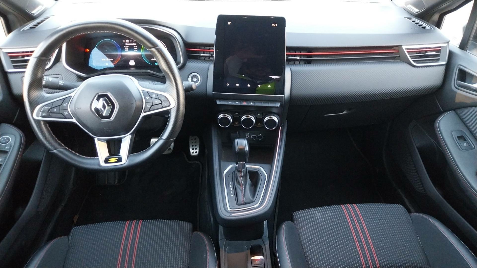 Vente en ligne Renault Clio 5 R.S. line E-Tech full hybrid 145 au prix de 18 490 €