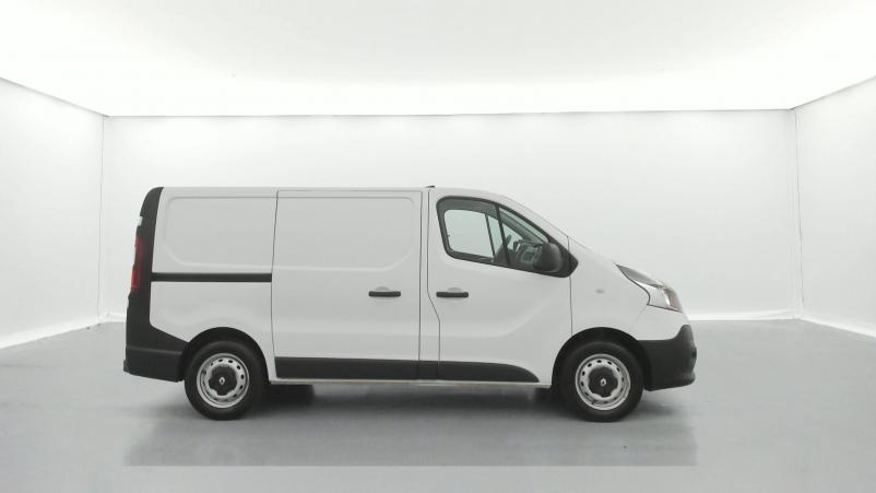 Vente en ligne Renault Trafic 3 Fourgon TRAFIC FGN L1H1 1000 KG DCI 120 E6 au prix de 17 490 €