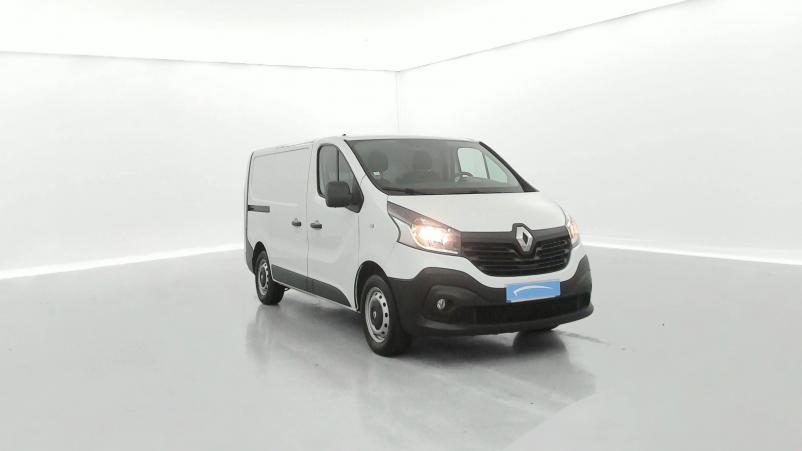 Vente en ligne Renault Trafic 3 Fourgon TRAFIC FGN L1H1 1000 KG DCI 120 E6 au prix de 17 490 €