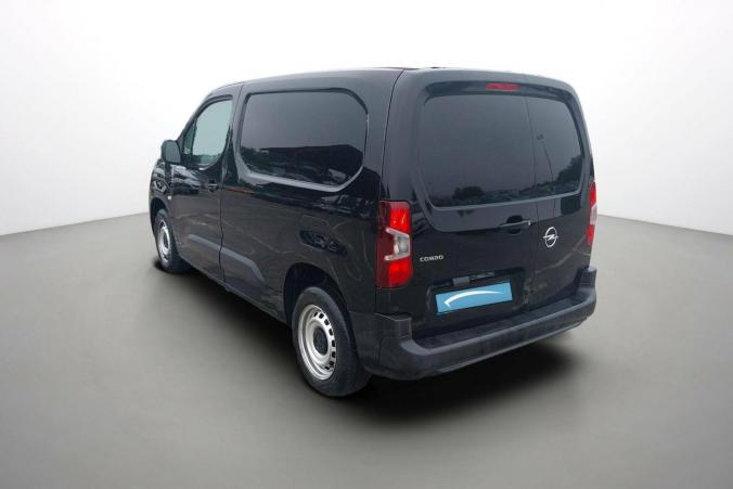 Vente en ligne Opel Combo Cargo  1.5 130 CH S/S L1H1 1000 KG BVA8 au prix de 19 490 €