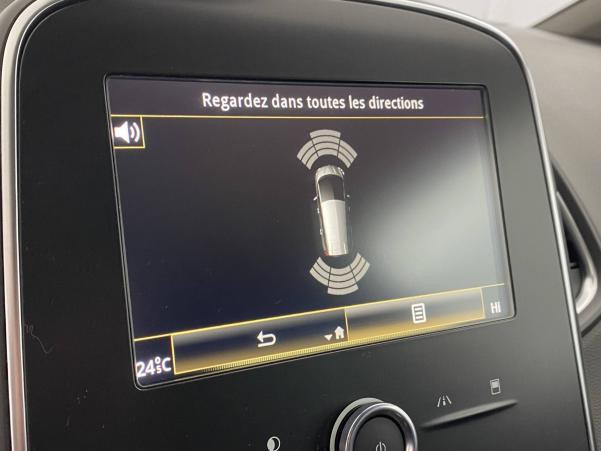 Vente en ligne Renault Grand Scenic 4 Grand Scenic Blue dCi 120 au prix de 17 990 €