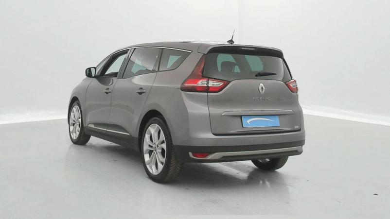 Vente en ligne Renault Grand Scenic 4 Grand Scenic Blue dCi 120 au prix de 17 990 €