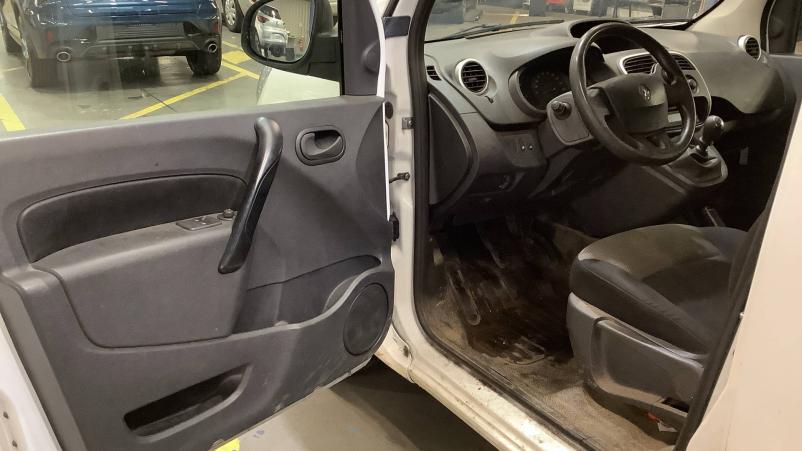 Vente en ligne Renault Kangoo Express  BLUE DCI 80 au prix de 11 490 €