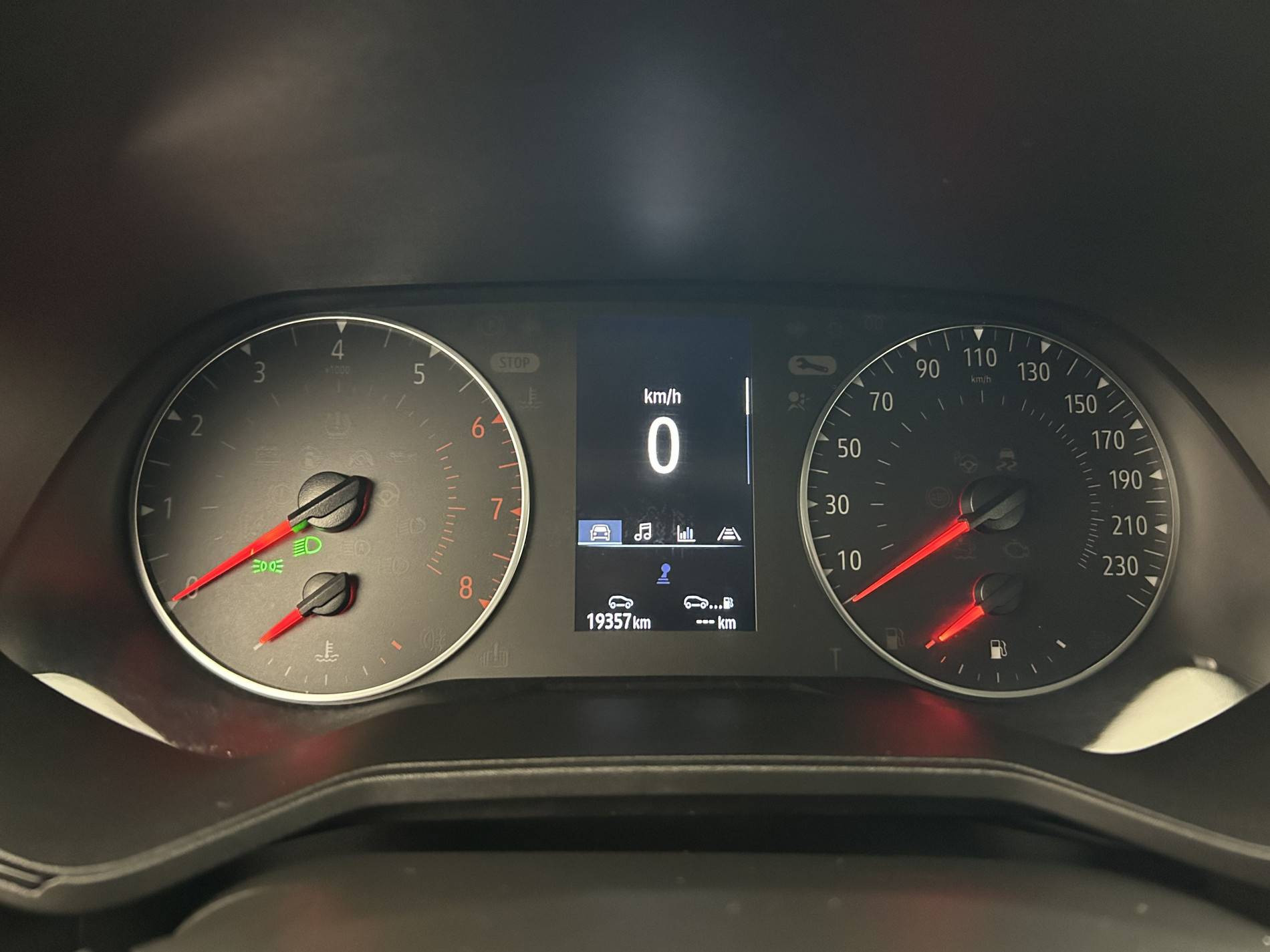 Vente en ligne Renault Clio 5 Clio TCe 90 au prix de 14 990 €