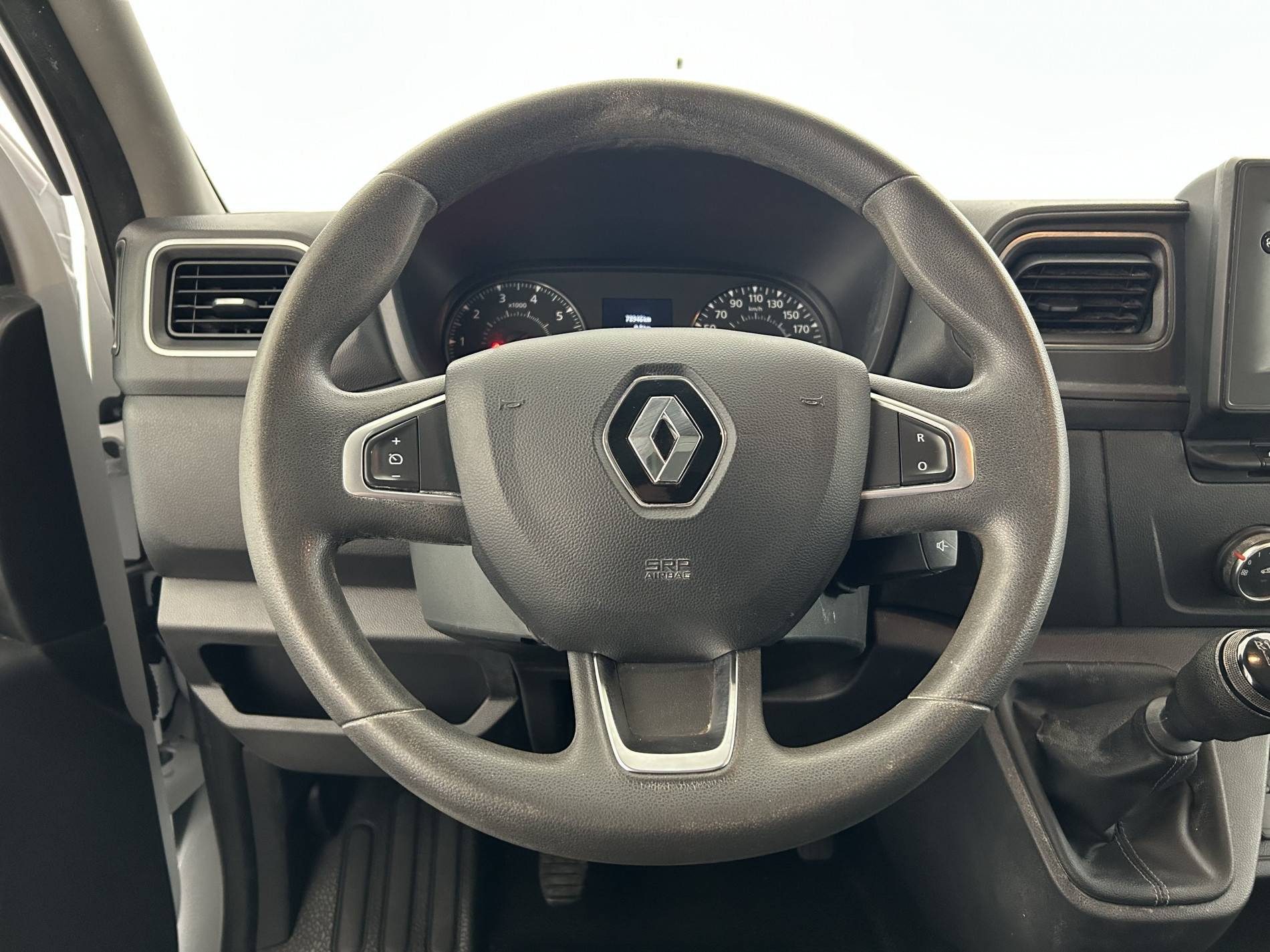 Vente en ligne Renault Master Fourgon MASTER CA TRAC F3300 L2H2 BLUE DCI 135 au prix de 24 490 €