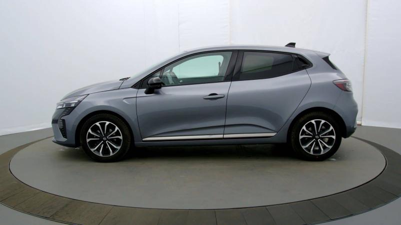 Vente en ligne Renault Clio 5 Clio TCe 90 au prix de 17 990 €
