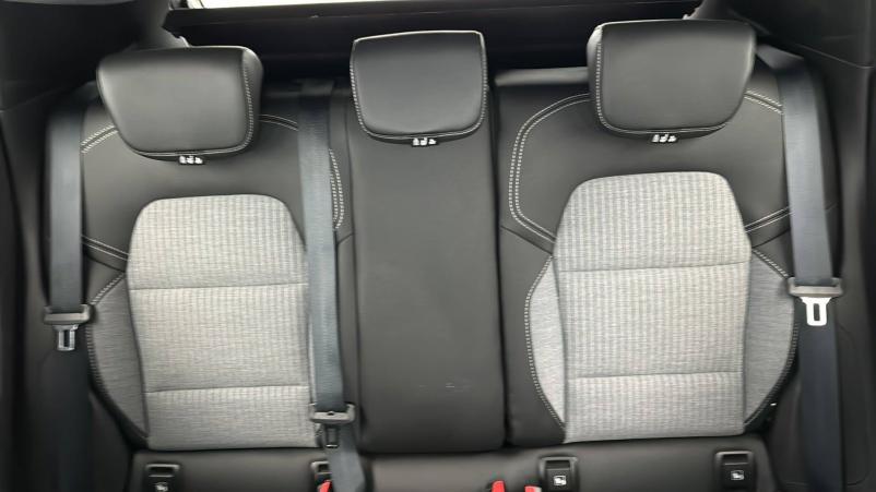 Vente en ligne Renault Clio 5 Clio TCe 90 au prix de 17 990 €