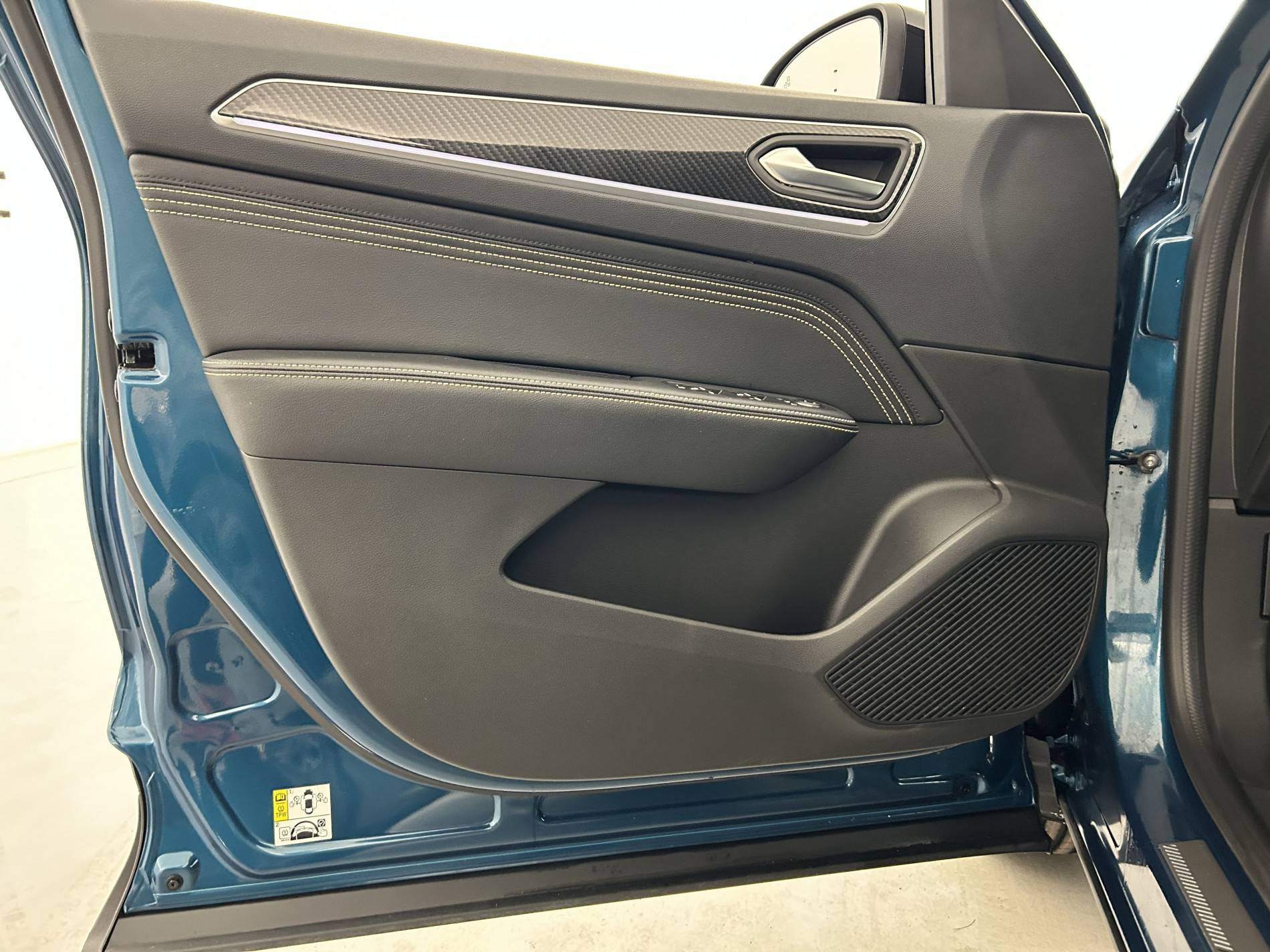 Vente en ligne Renault Arkana  E-Tech hybride 145 - 22 au prix de 22 990 €