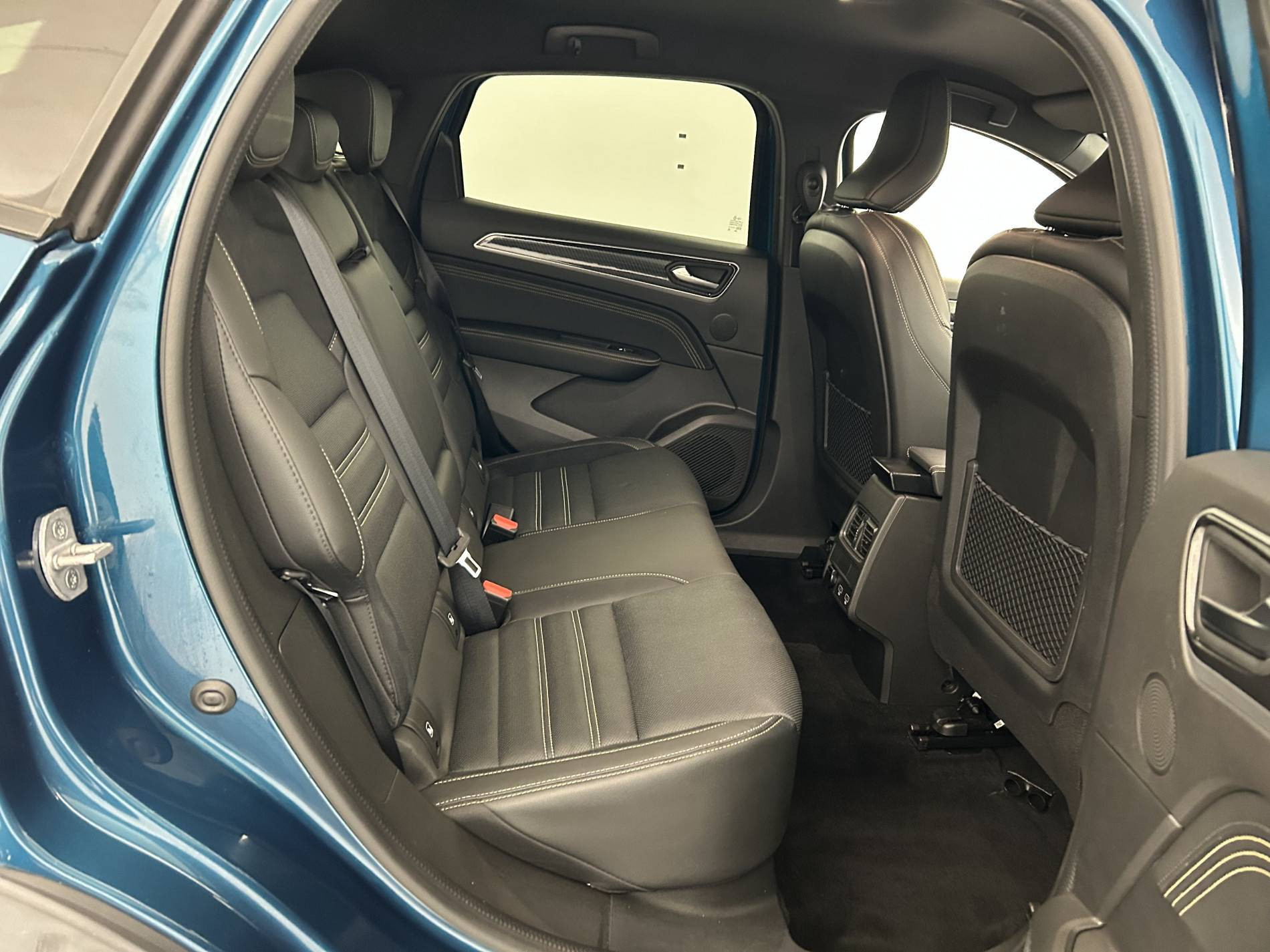 Vente en ligne Renault Arkana  E-Tech hybride 145 - 22 au prix de 22 990 €