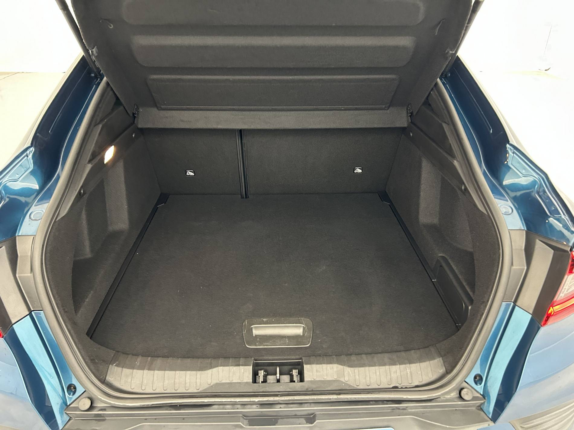 Vente en ligne Renault Arkana  E-Tech hybride 145 - 22 au prix de 22 990 €