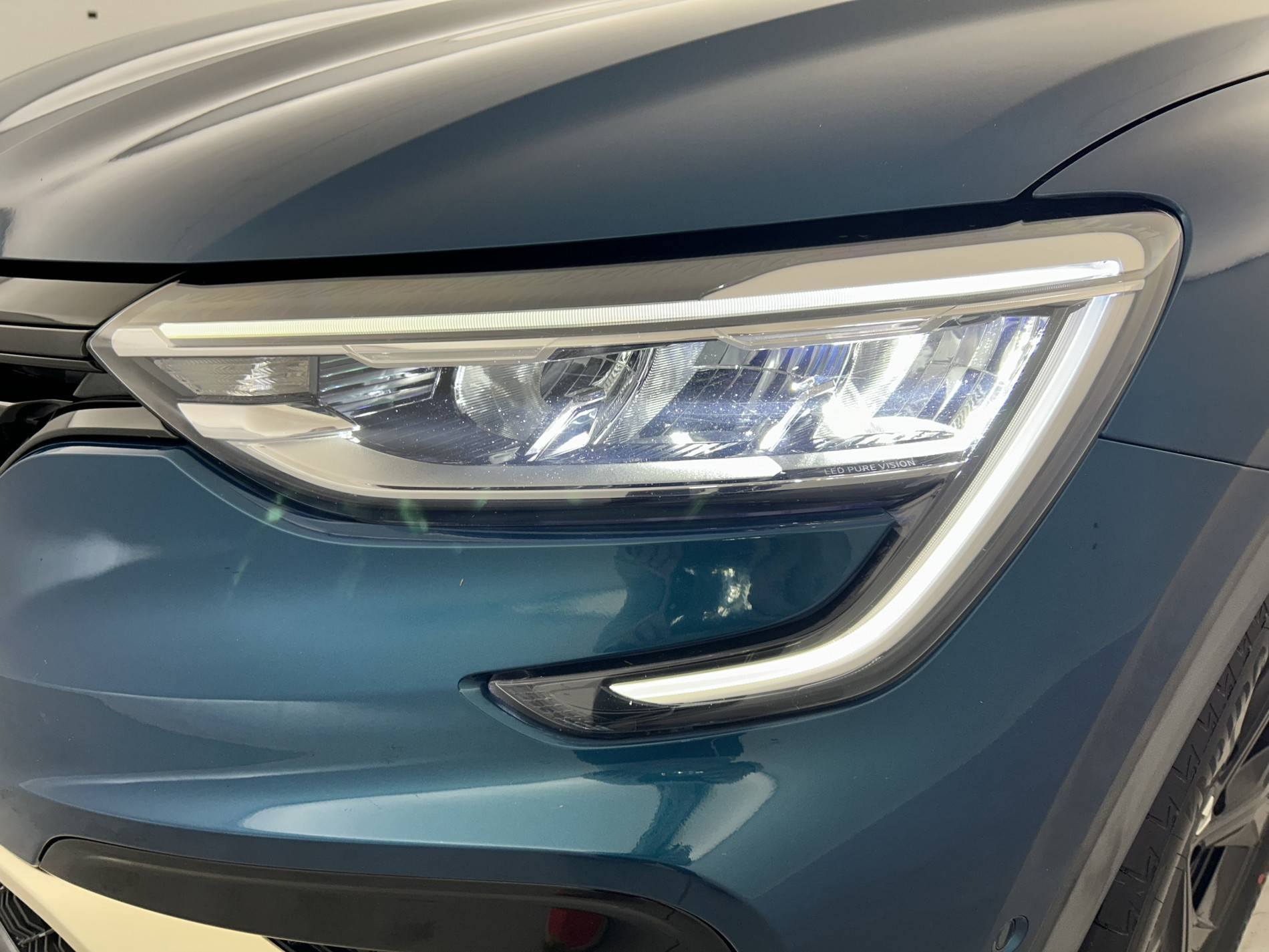 Vente en ligne Renault Arkana  E-Tech hybride 145 - 22 au prix de 22 990 €