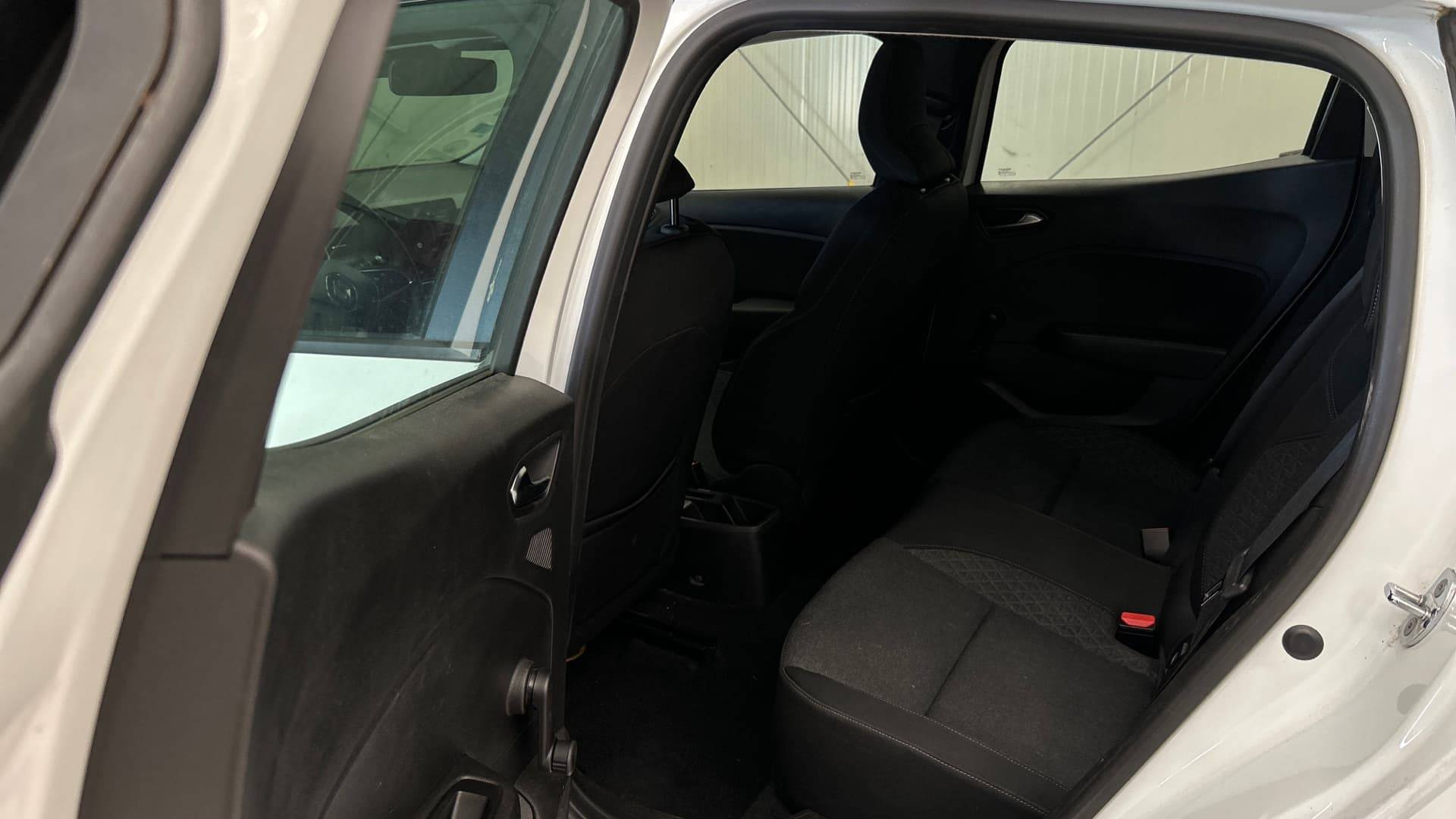 Vente en ligne Renault Clio 5 Clio Blue dCi 85 au prix de 13 290 €