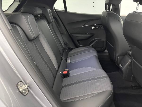 Vente en ligne Peugeot 2008  BlueHDi 130 S&S EAT8 au prix de 18 990 €