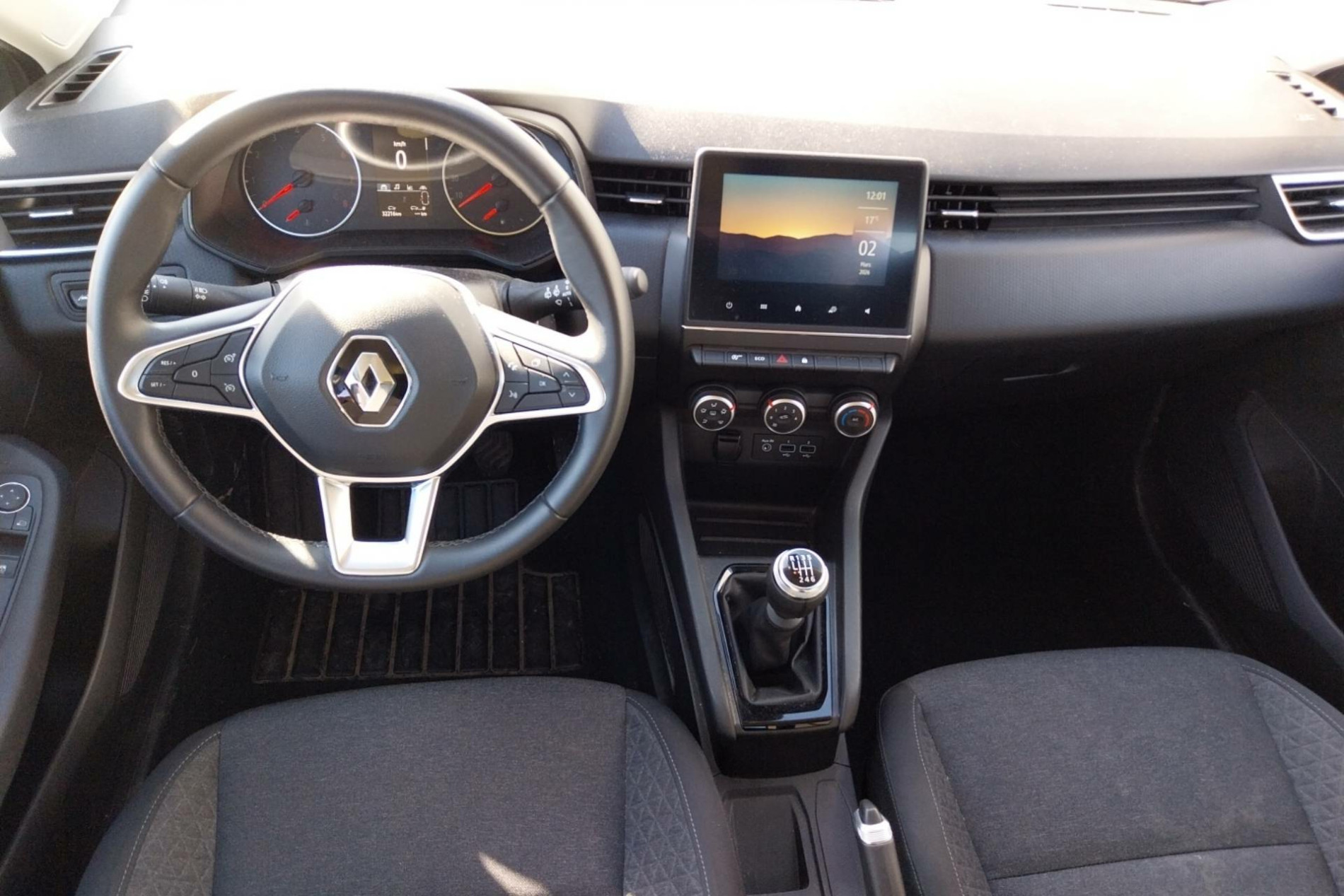 Vente en ligne Renault Clio 5 Clio TCe 90 au prix de 13 290 €