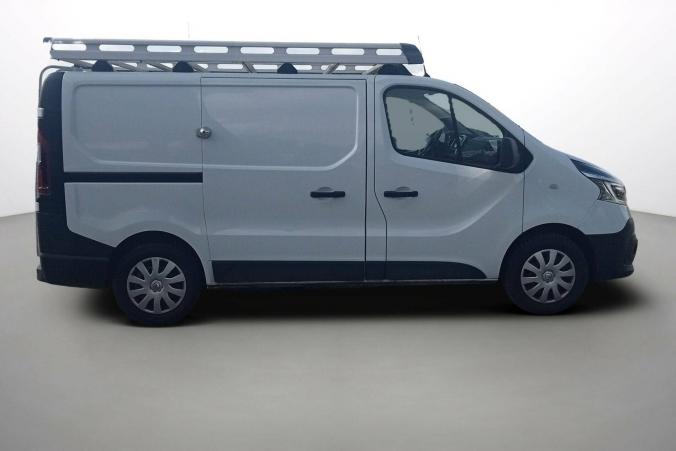 Vente en ligne Renault Trafic 3 Fourgon TRAFIC FGN L1H1 1000 KG DCI 120 au prix de 20 990 €