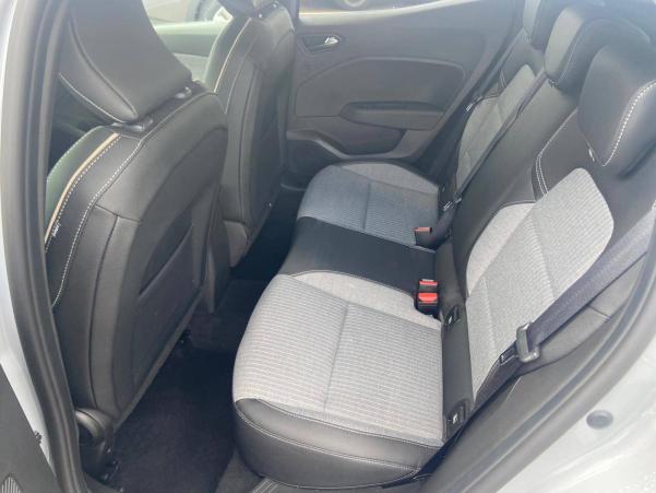 Vente en ligne Renault Clio 5 Clio TCe 90 au prix de 17 990 €