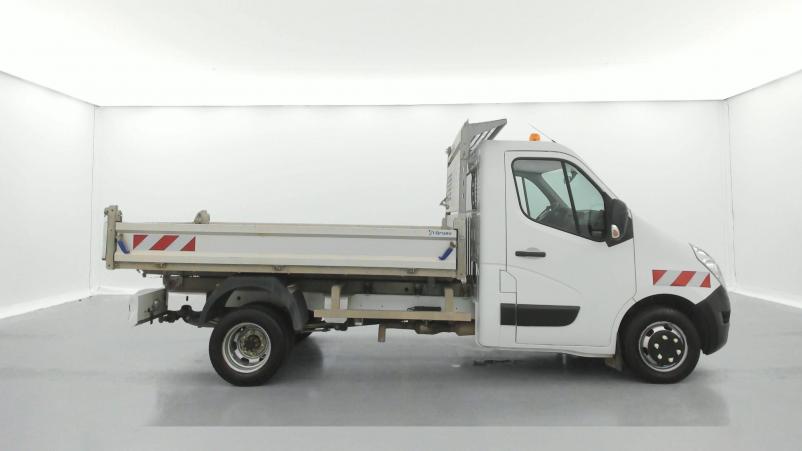 Vente en ligne Renault Master 3 Fourgon MASTER CC PROPULSION L2 3.5t dCi 130 E6 au prix de 28 990 €