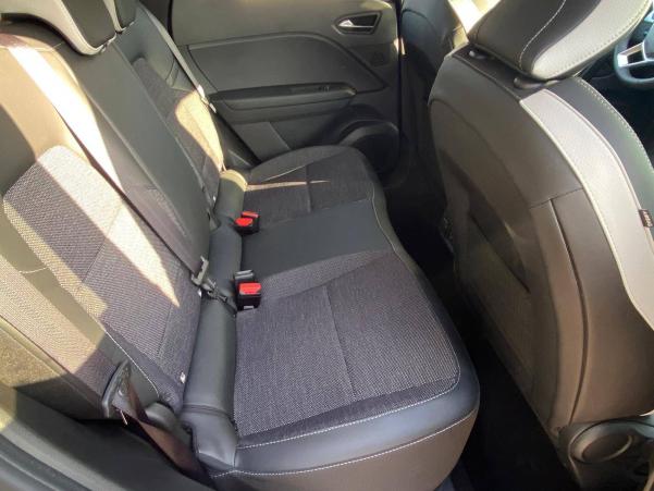 Vente en ligne Renault Captur  mild hybrid 160 EDC au prix de 24 990 €