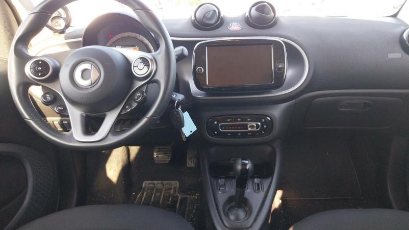 Vente en ligne Smart ForTwo Coupe Fortwo Coupé 82 ch au prix de 12 990 €