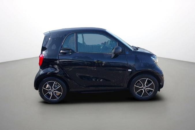 Vente en ligne Smart ForTwo Coupe Fortwo Coupé 82 ch au prix de 12 990 €