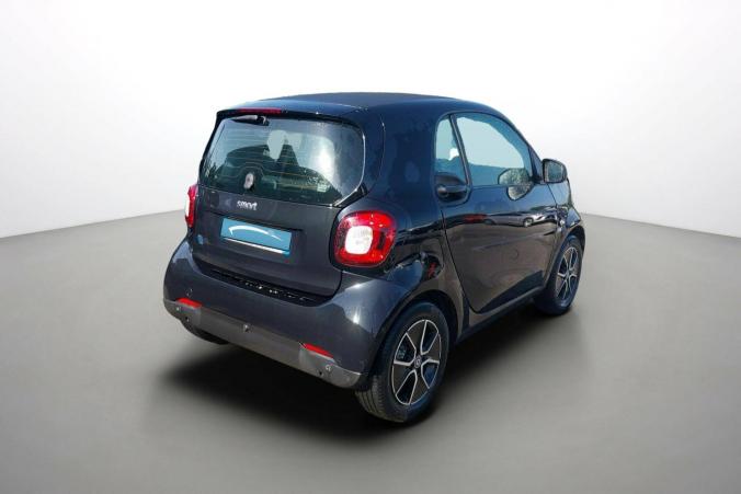 Vente en ligne Smart ForTwo Coupe Fortwo Coupé 82 ch au prix de 12 990 €