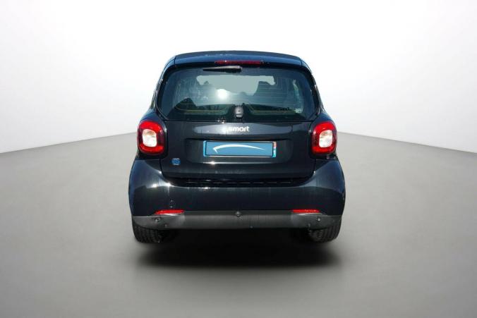Vente en ligne Smart ForTwo Coupe Fortwo Coupé 82 ch au prix de 12 990 €
