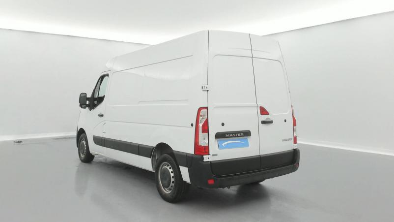 Vente en ligne Renault Master 3 Fourgon MASTER FGN TRAC F3500 L2H2 DCI 135 au prix de 24 990 €