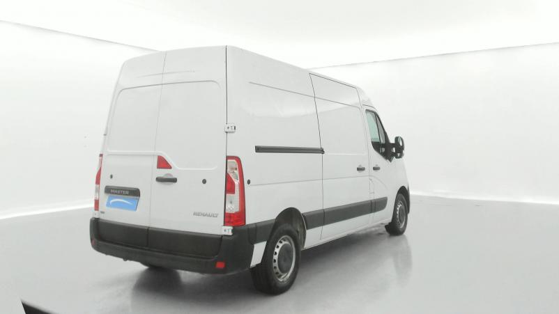 Vente en ligne Renault Master 3 Fourgon MASTER FGN TRAC F3500 L2H2 DCI 135 au prix de 24 990 €