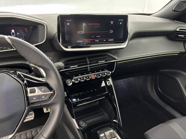 Vente en ligne Peugeot 2008  BlueHDi 130 S&S EAT8 au prix de 24 990 €