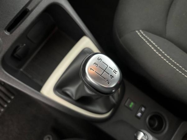 Vente en ligne Renault Captur Captur dCi 90 E6C au prix de 14 590 €