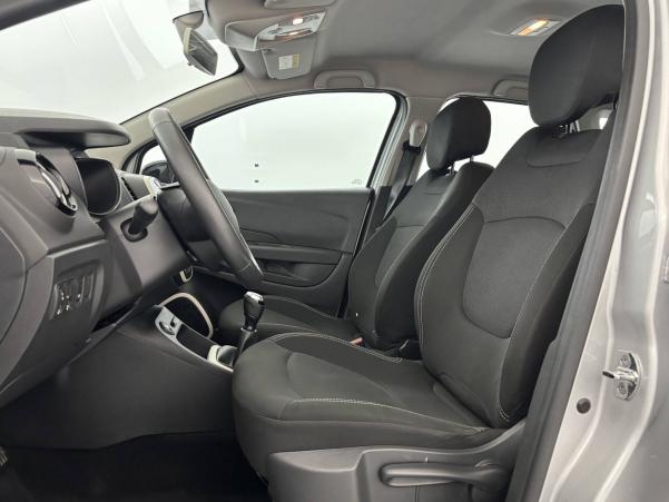 Vente en ligne Renault Captur Captur dCi 90 E6C au prix de 14 590 €