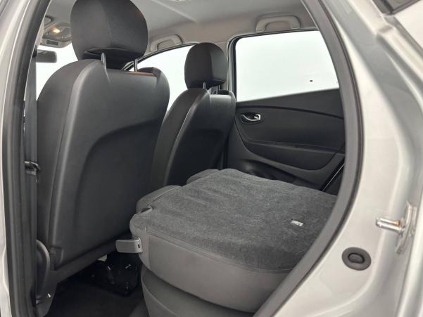 Vente en ligne Renault Captur Captur dCi 90 E6C au prix de 14 590 €