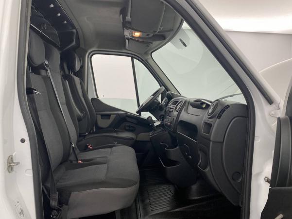 Vente en ligne Renault Master 3 Fourgon MASTER FGN L2H2 3.3t 2.3 dCi 110 E6 au prix de 21 990 €