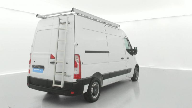 Vente en ligne Renault Master 3 Fourgon MASTER FGN L2H2 3.3t 2.3 dCi 110 E6 au prix de 21 990 €