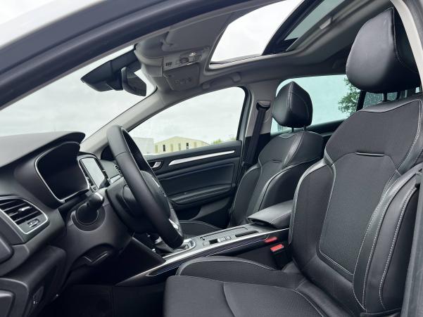 Vente en ligne Renault Megane 4 Estate  Blue dCi 115 EDC au prix de 23 990 €