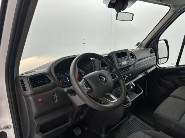 Vente en ligne Renault Master 3 Châssis Cabine MASTER BENNE PROPULSION ROUES JUMELEES L3 + COFFRE DCI 130 au prix de 27 990 €