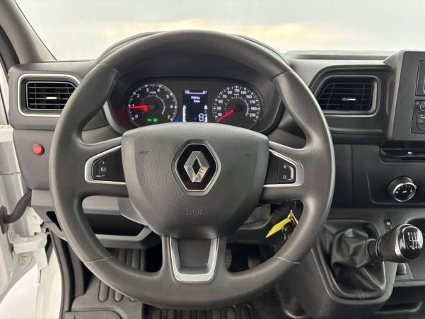 Vente en ligne Renault Master 3 Châssis Cabine MASTER BENNE PROPULSION ROUES JUMELEES L3 + COFFRE DCI 130 au prix de 27 990 €
