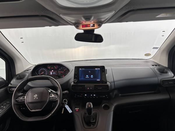 Vente en ligne Peugeot Rifter  Standard BlueHDi 100 S&S BVM5 au prix de 20 590 €
