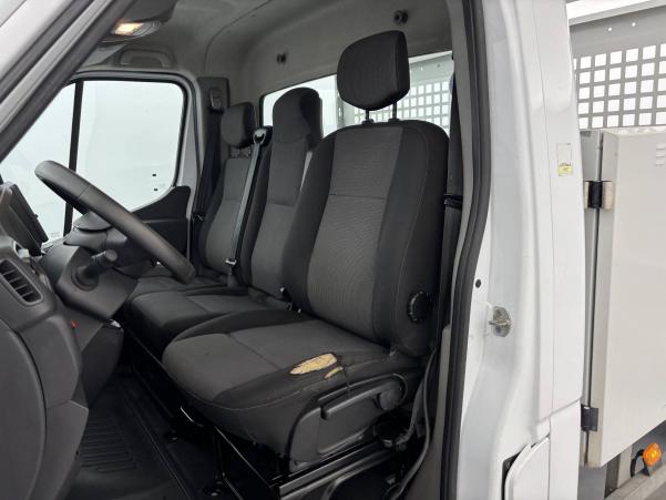 Vente en ligne Renault Master 3 Châssis Cabine MASTER CC PROP RJ3500 L3 DCI 130 au prix de 28 990 €