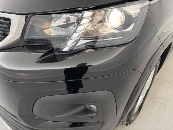 Vente en ligne Peugeot Rifter  Standard BlueHDi 100 S&S BVM5 au prix de 20 590 €