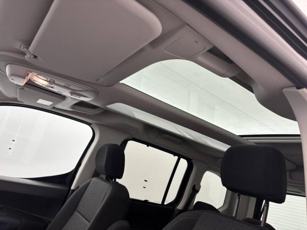 Vente en ligne Peugeot Rifter  Standard BlueHDi 100 S&S BVM5 au prix de 20 590 €