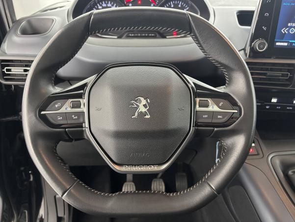 Vente en ligne Peugeot Rifter  Standard BlueHDi 100 S&S BVM5 au prix de 20 590 €