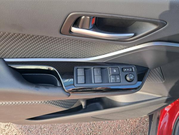 Vente en ligne Toyota C-HR C-HR Hybride 2.0L au prix de 24 990 €