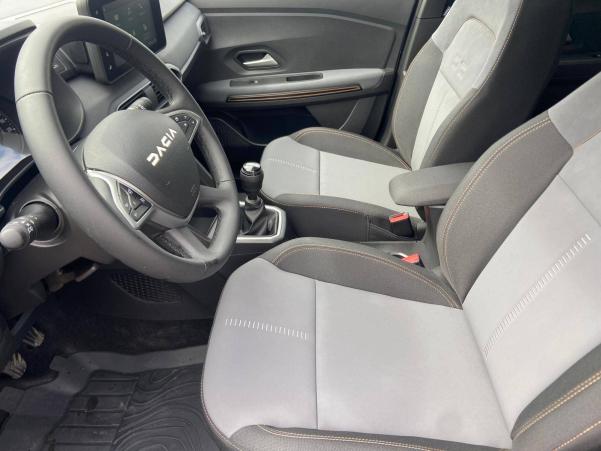 Vente en ligne Dacia Jogger  ECO-G 100 7 places au prix de 22 990 €
