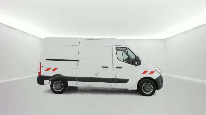 Vente en ligne Renault Master 3 Fourgon MASTER FGN L2H2 3.3t 2.3 dCi 145 ENERGY E6 au prix de 22 990 €