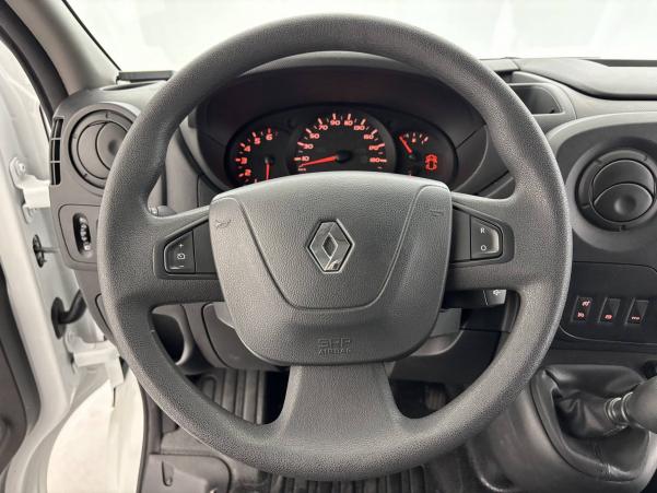 Vente en ligne Renault Master 3 Fourgon MASTER FGN L2H2 3.3t 2.3 dCi 145 ENERGY E6 au prix de 22 990 €