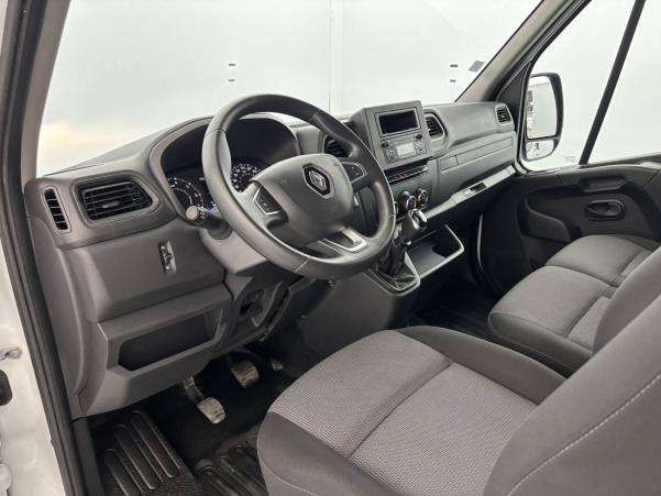 Vente en ligne Renault Master 3 Fourgon MASTER FGN TRAC F3300 L1H2 DCI 135 au prix de 21 990 €